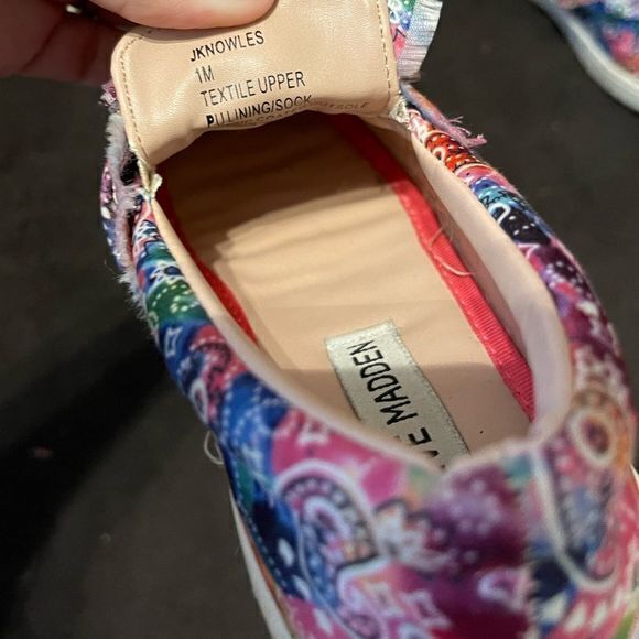 Steve Madden Kids Low Top Slip On Sneakers Multicolor Size 1M - Picture 3 of 3